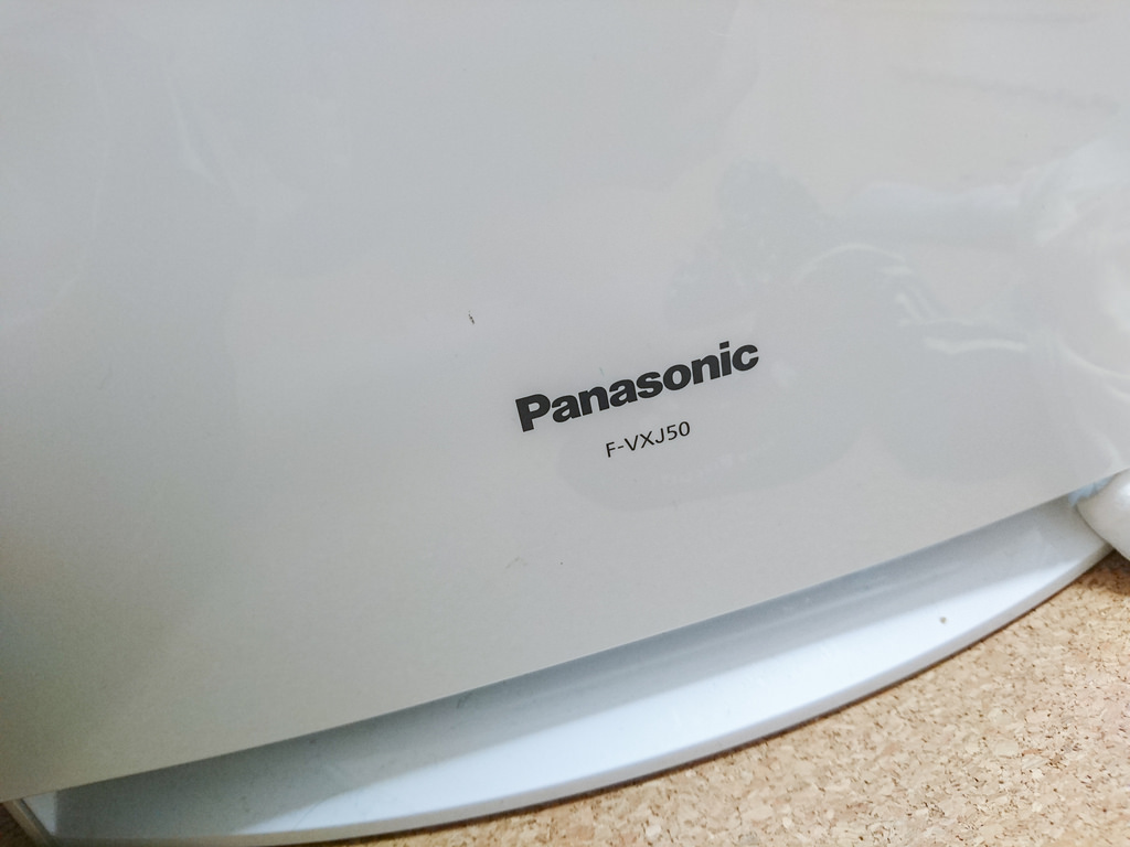 リビングの空気清浄器のフィルターを交換 加湿フィルターを専用クリーナーで掃除してみました シンジのデジタル貧乏備忘録